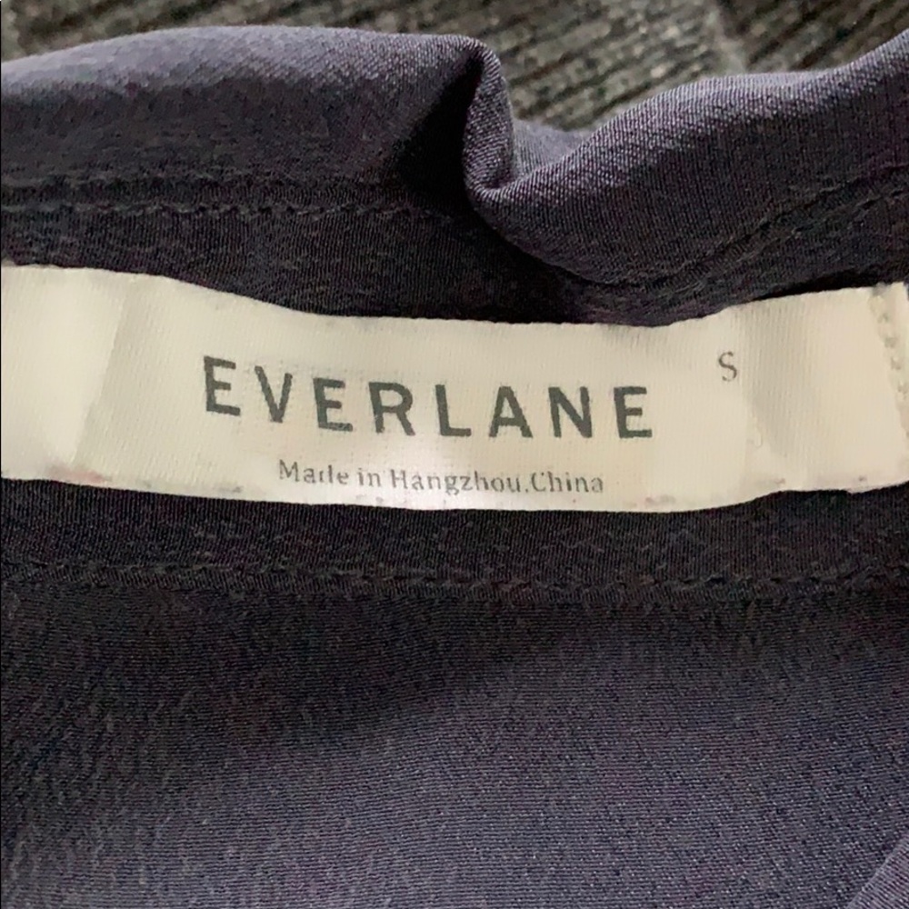 Everlane 100% silk collars button down tank